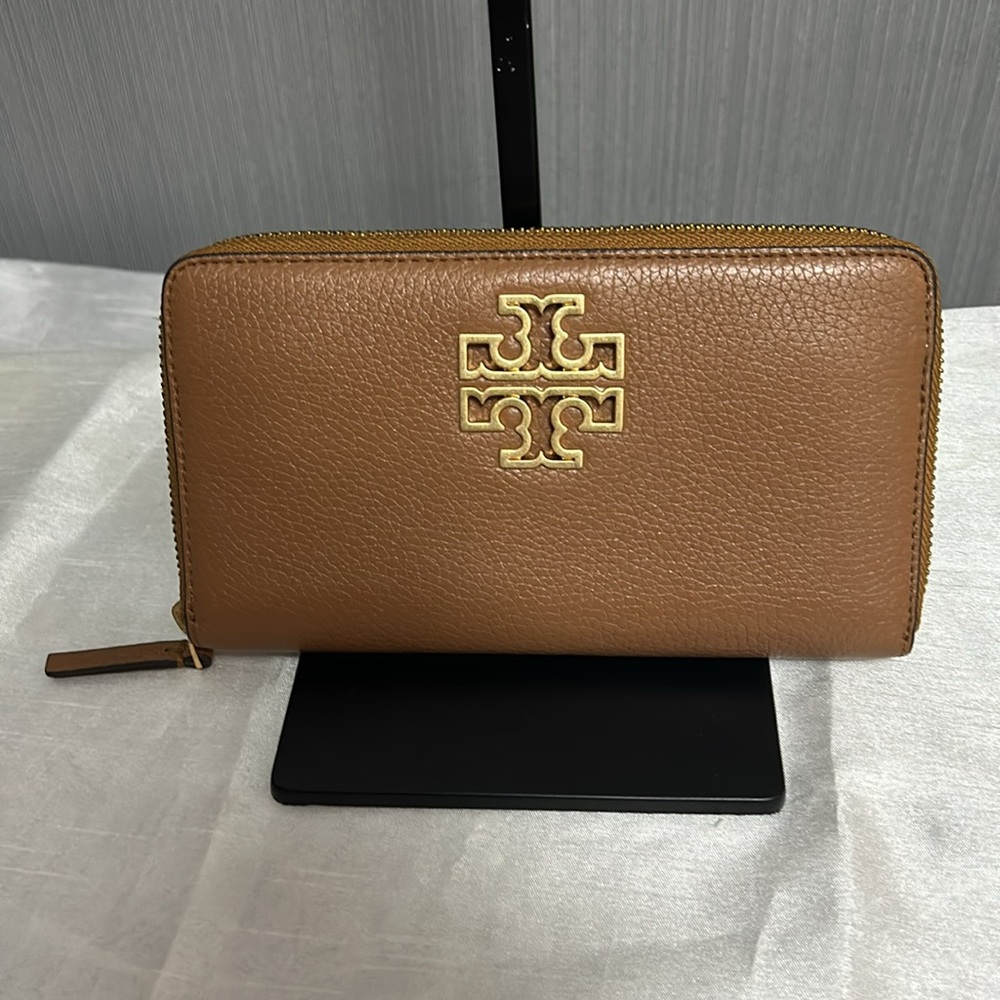Tory Burch Wallet